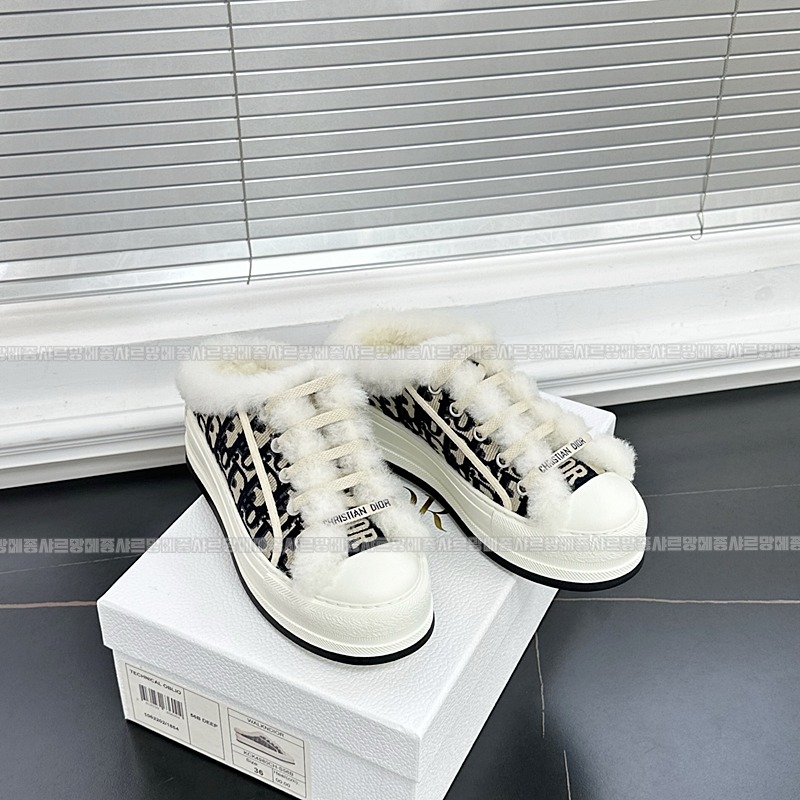 디올워크앤디올스니커즈 20260423,132800,003.jpg