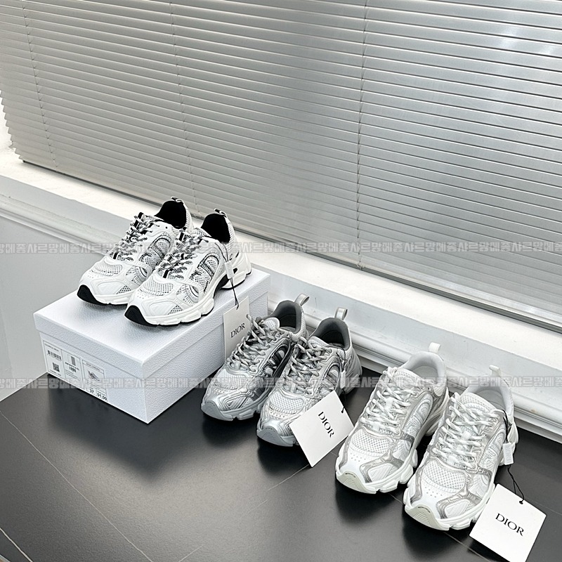 디올크로노스니커즈 20260423,135332,003.jpg