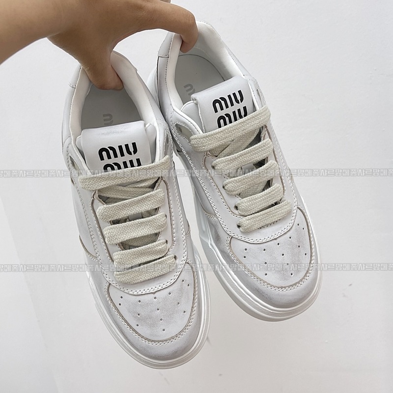 미우미우블리치드스니커즈 20260423,151024,003.jpg