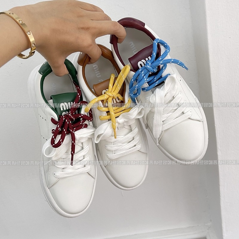 미우미우레더스니커즈화이트 20260423,161338,006.jpg