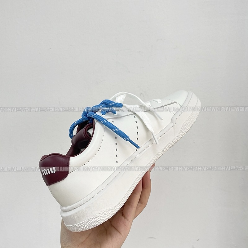 미우미우레더스니커즈화이트 20260423,161339,012.jpg