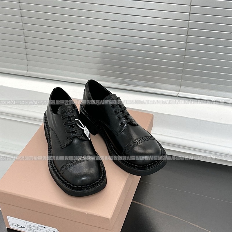 미우미우레더브로그슈즈  20260424,101308,003.jpg