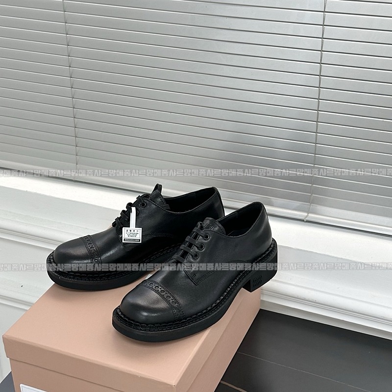 미우미우레더브로그슈즈  20260424,101308,002.jpg