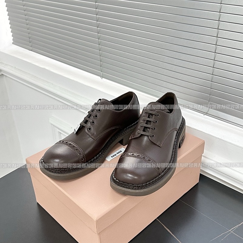 미우미우레더브로그슈즈  20260424,101832,003.jpg