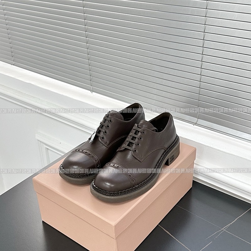 미우미우레더브로그슈즈  20260424,101832,002.jpg