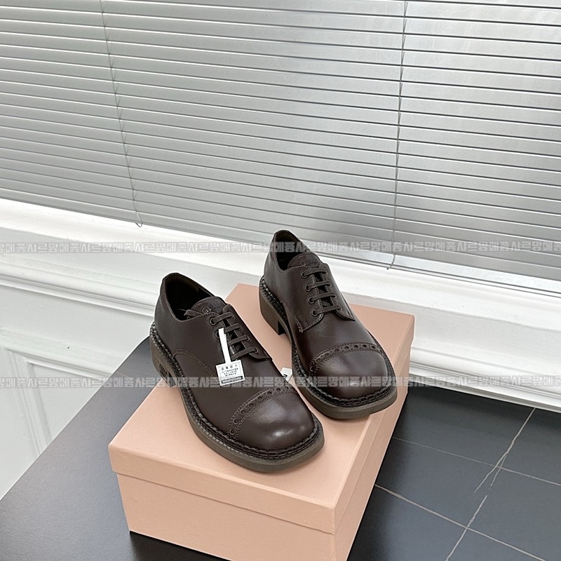 미우미우레더브로그슈즈  20260424,101832,004.jpg