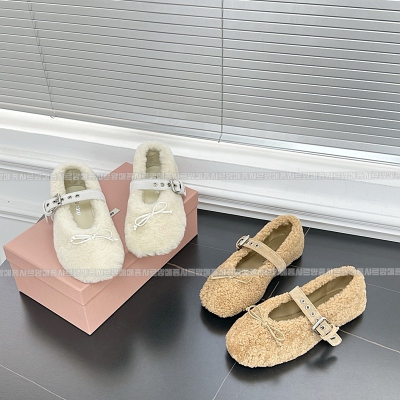 미우미우시어링발레리나슈즈  20260424,102944,003.jpg