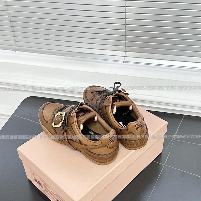 미우미우버클스트랩레더스니커즈  20260424,103333,004.jpg