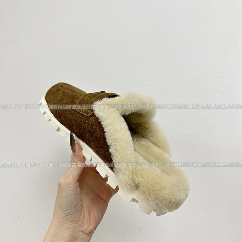 미우미우스웨이드뮬  20260424,105844,009.jpg