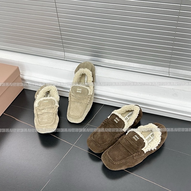 미우미우루슈스웨이드로퍼  20260424,110613,004.jpg