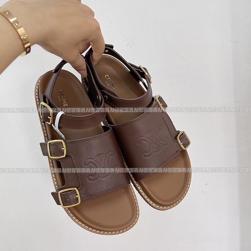 셀린느티피트리옹프샌들  20260426,130910,001.jpg