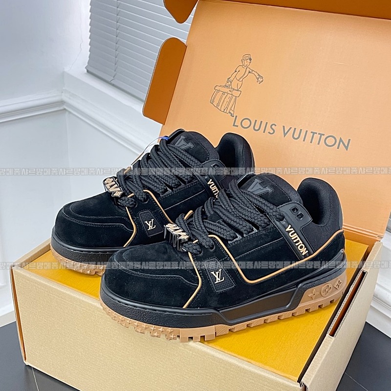루이비통트레이너스니커즈  20260427,144959,002.jpg