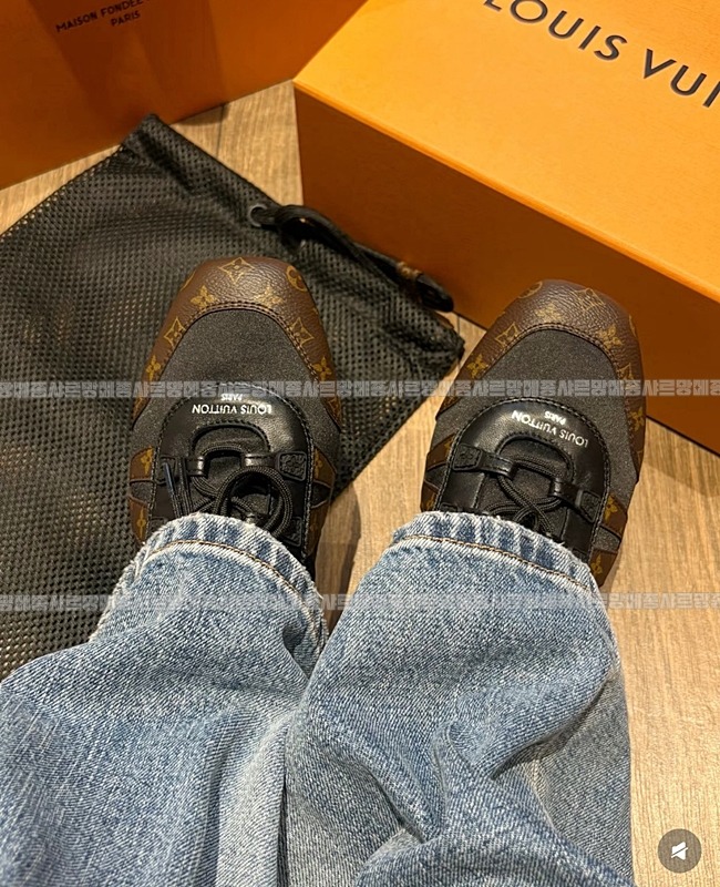 루이비통스니커리나  20260427,152317,004.jpg