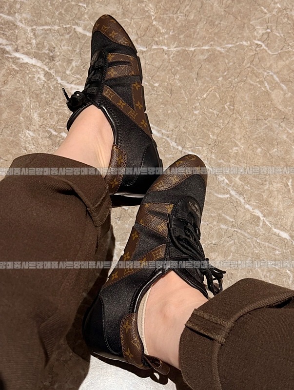 루이비통스니커리나  20260427,152317,007.jpg