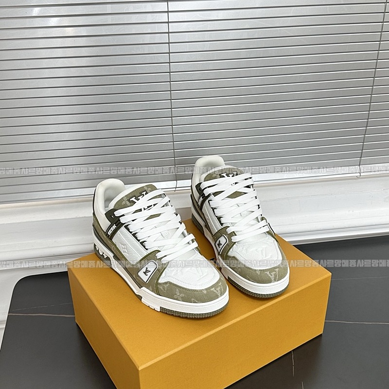 루이비통트레이너스니커즈  20260427,153716,003.jpg