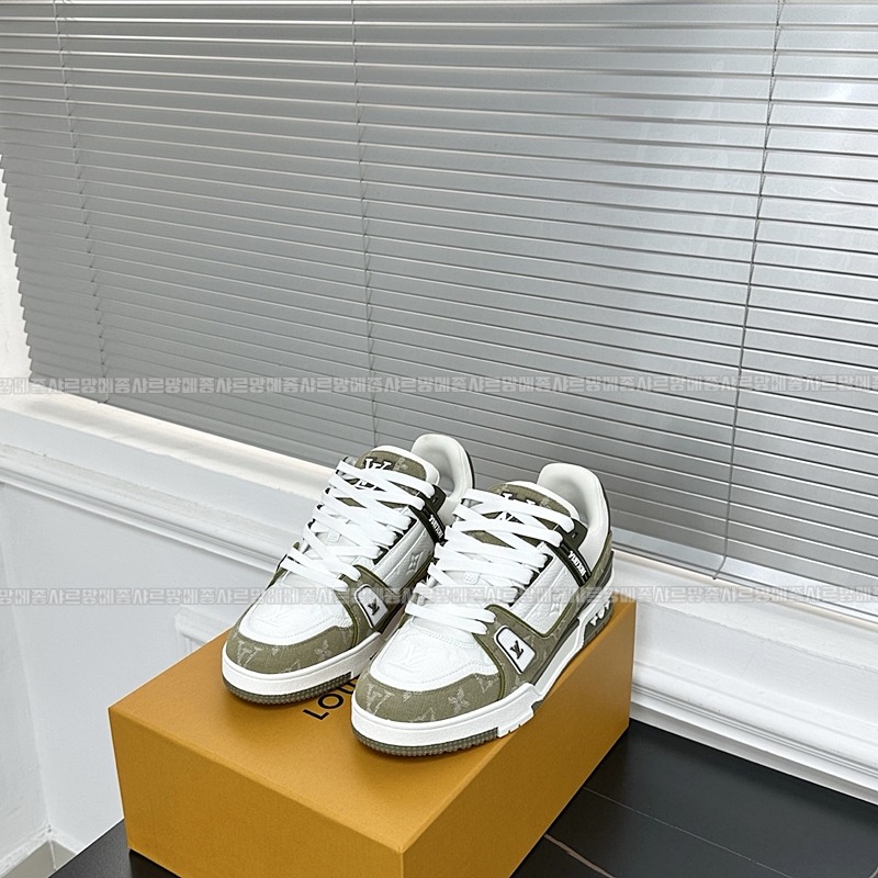 루이비통트레이너스니커즈  20260427,153715,001.jpg