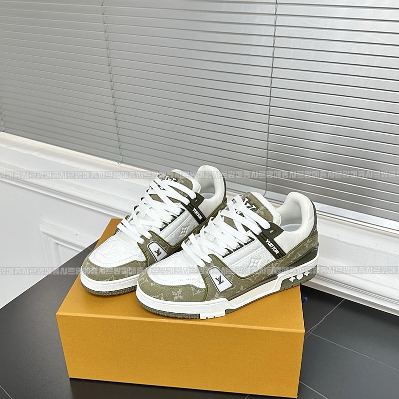 루이비통트레이너스니커즈  20260427,153715,002.jpg