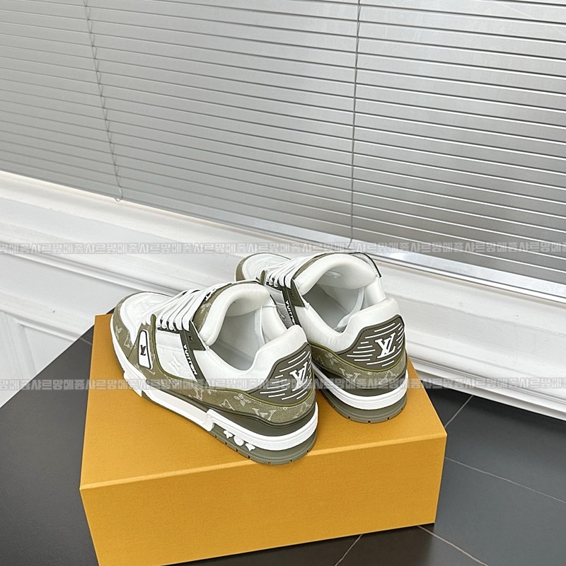 루이비통트레이너스니커즈  20260427,153716,004.jpg