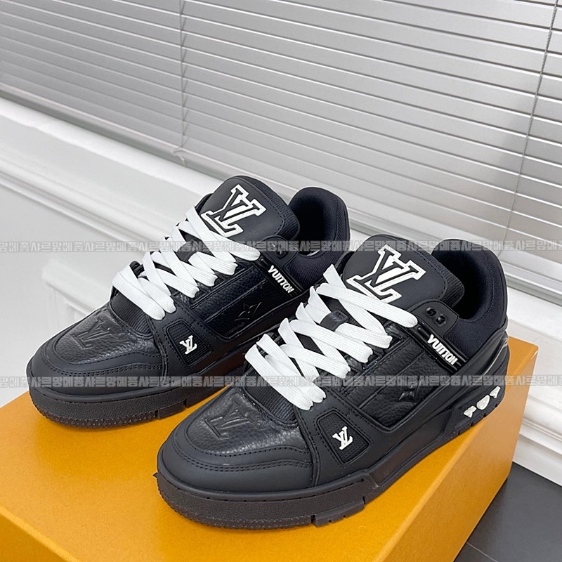 루이비통트레이너스니커즈  20260428,095558,002.jpg