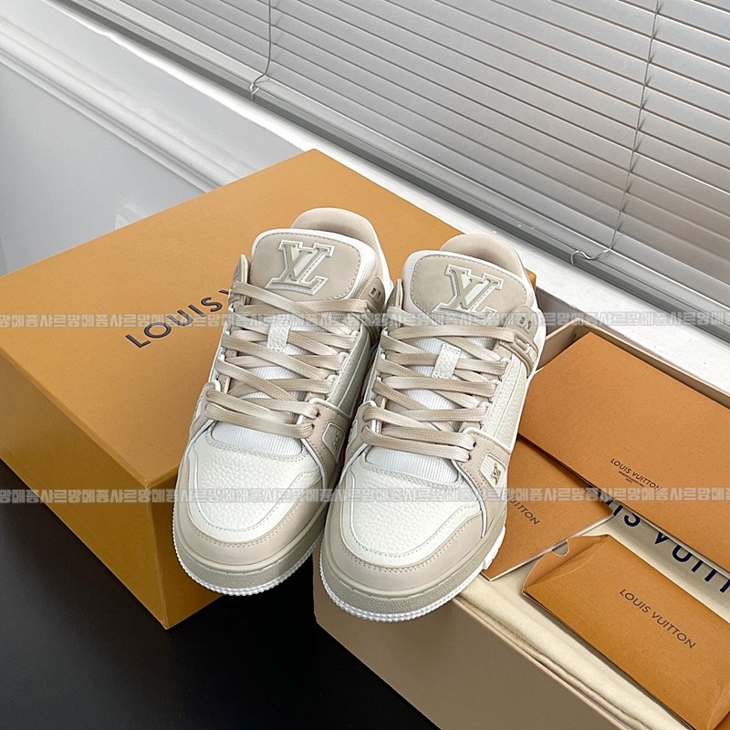 루이비통트레이너스니커즈  20260428,100056,001.jpg