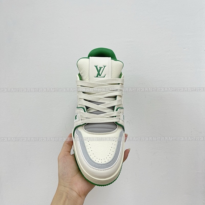 루이비통트레이너스니커즈  20260428,100529,001.jpg