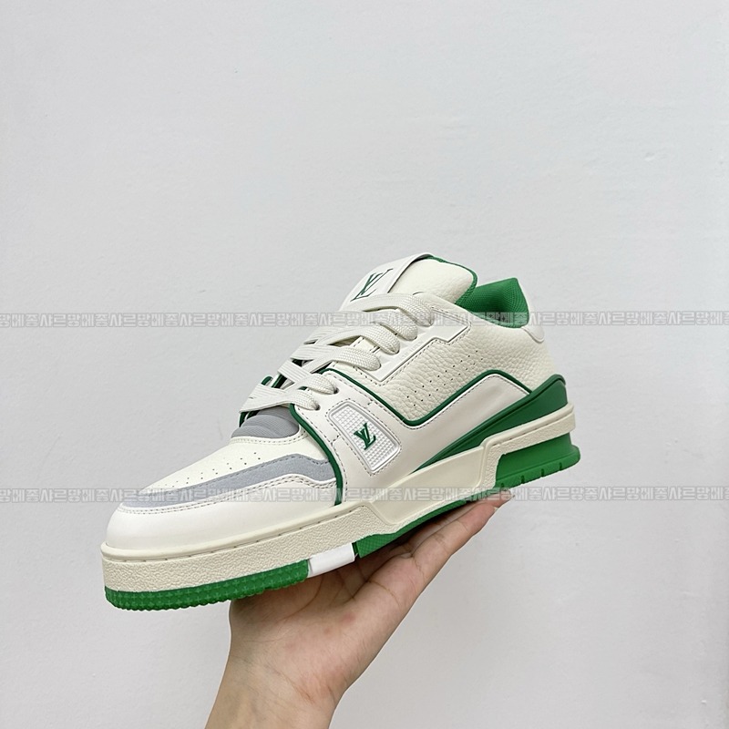 루이비통트레이너스니커즈  20260428,100529,003.jpg