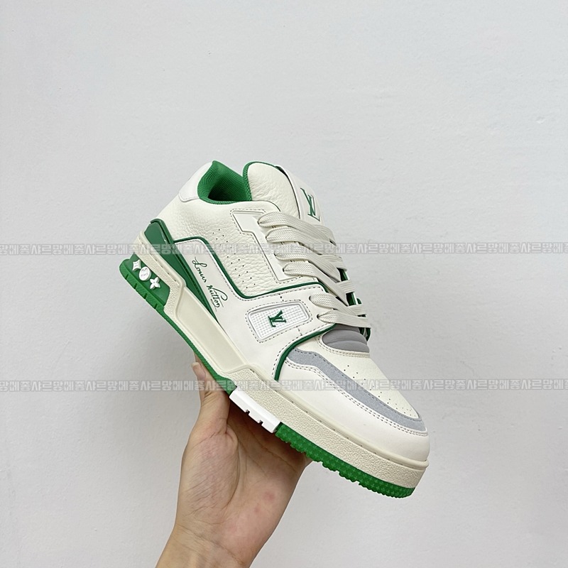 루이비통트레이너스니커즈  20260428,100529,002.jpg