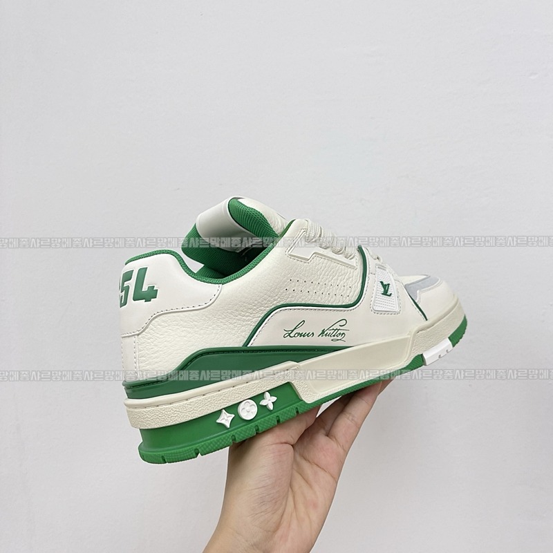 루이비통트레이너스니커즈  20260428,100529,004.jpg