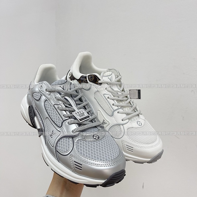 루이비통트레이너스니커즈  20260428,103201,005.jpg