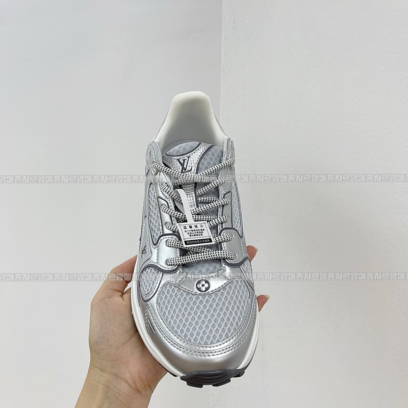 루이비통트레이너스니커즈  20260428,103627,001.jpg