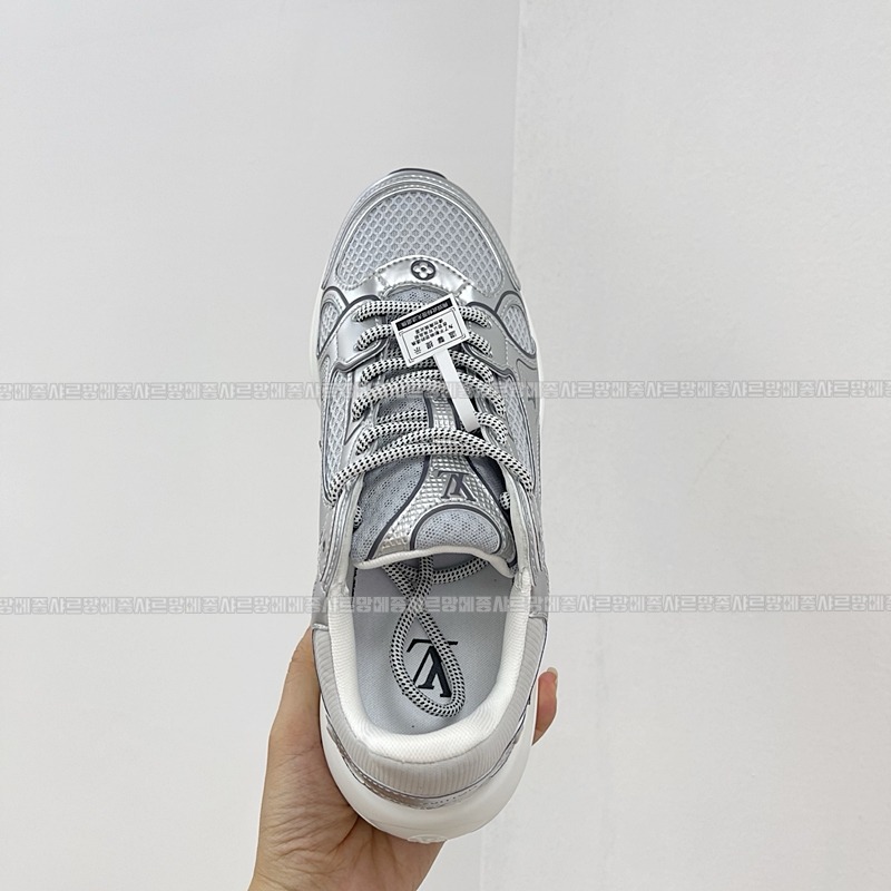 루이비통트레이너스니커즈  20260428,103627,006.jpg