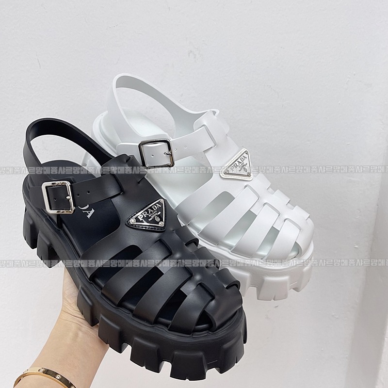 프라다모놀리스러버샌들 20260430,145039,006.jpg