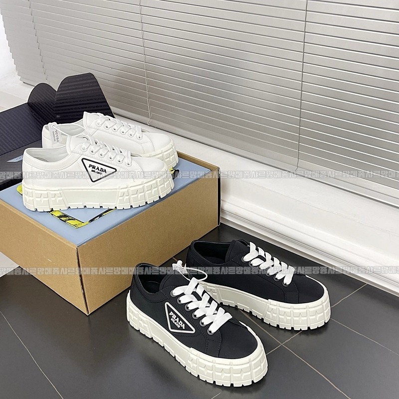 프라다더블휠리나일론게버딘스니커즈 20260430,152800,003.jpg