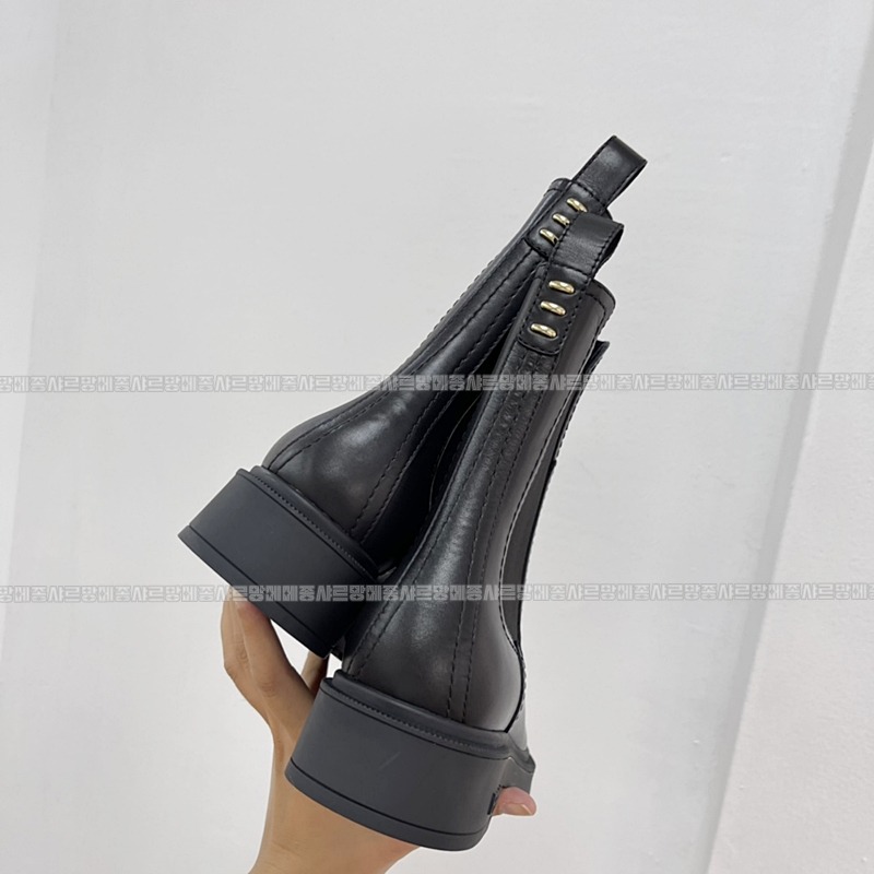 펜디필로바이커부츠  20260501,100314,004.jpg