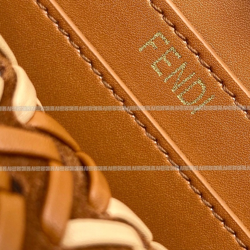 펜디피카부아이씨유백스몰  20260504 170953 018.jpg