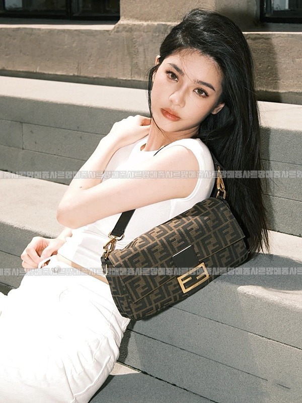 펜디바게트백20260505 111632 012.jpg