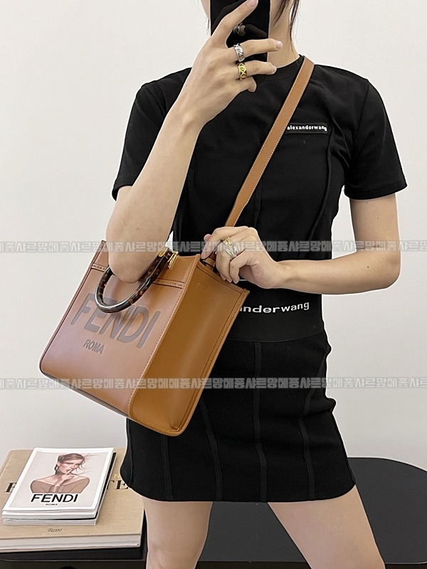 펜디선샤인쇼퍼백스몰  20260505 143621 035.jpg