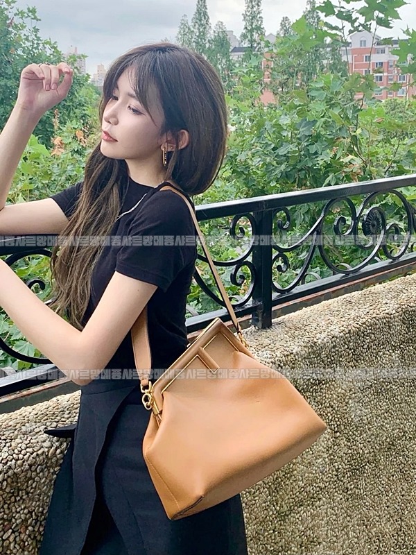 펜디퍼스트백  20260505 165042 014.jpg