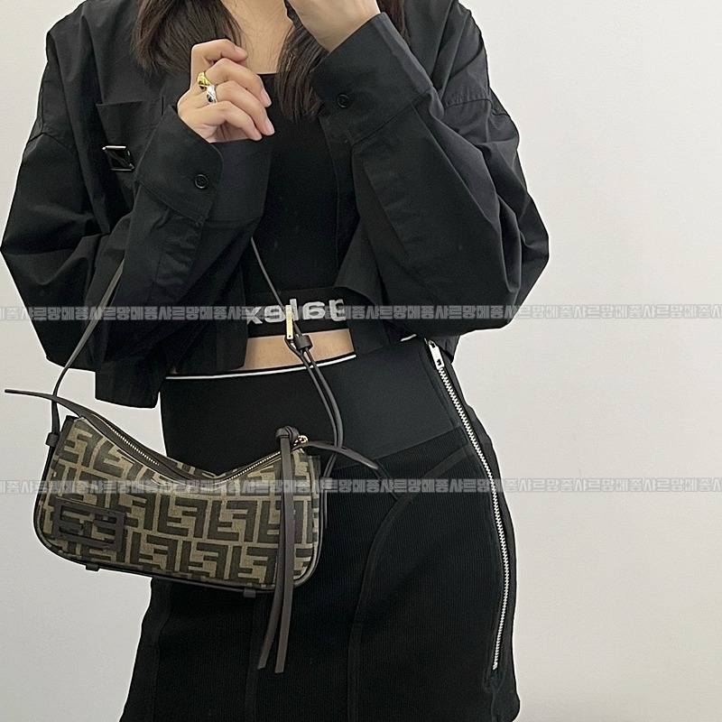 펜디심플리자카드패브릭백미디움  20260506 131538 021.jpg