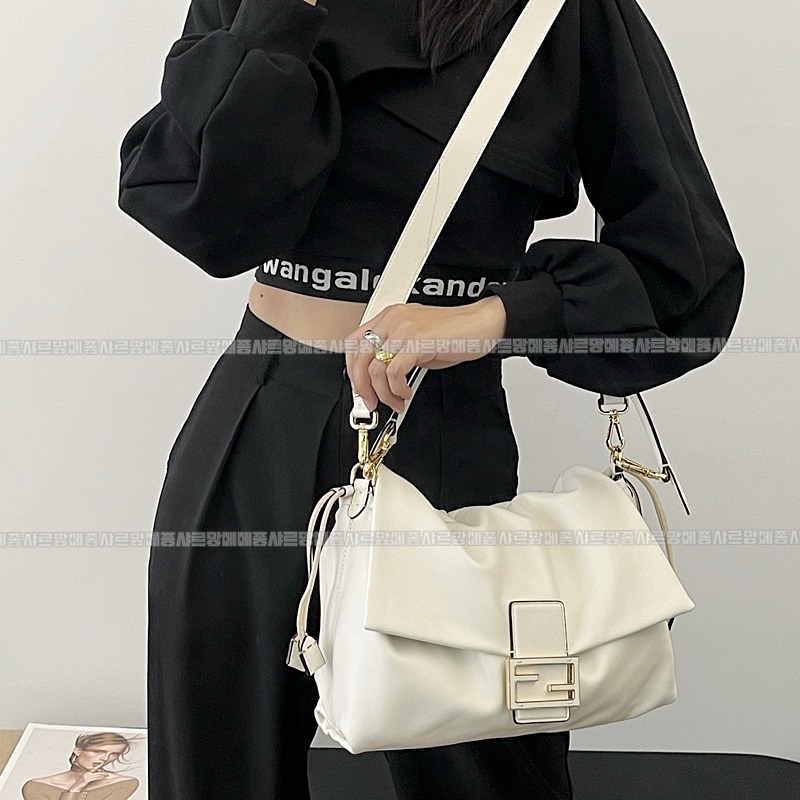 펜디맘마바게트백라지  20260506 160516 021.jpg
