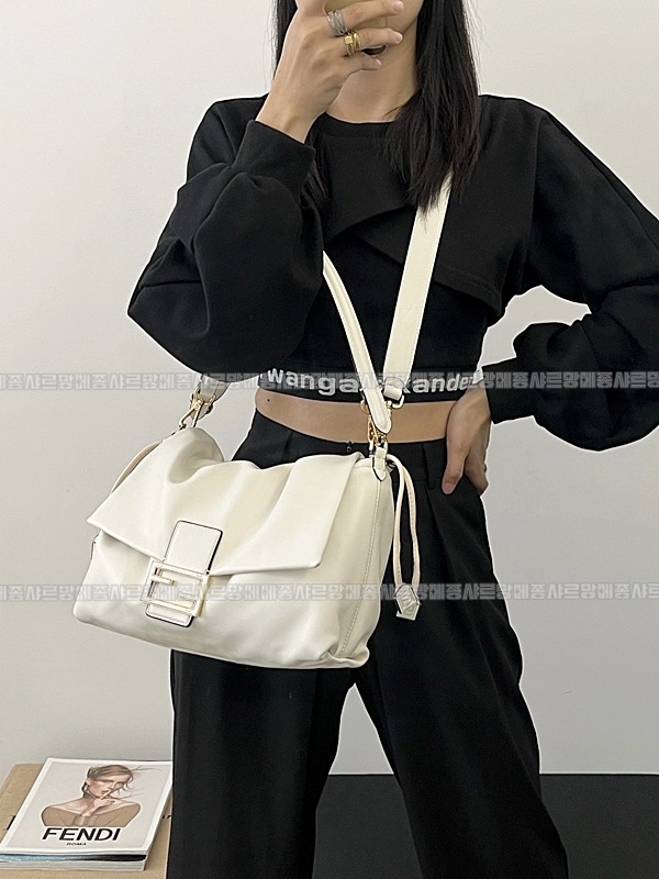 펜디맘마바게트백라지  20260506 160516 024.jpg