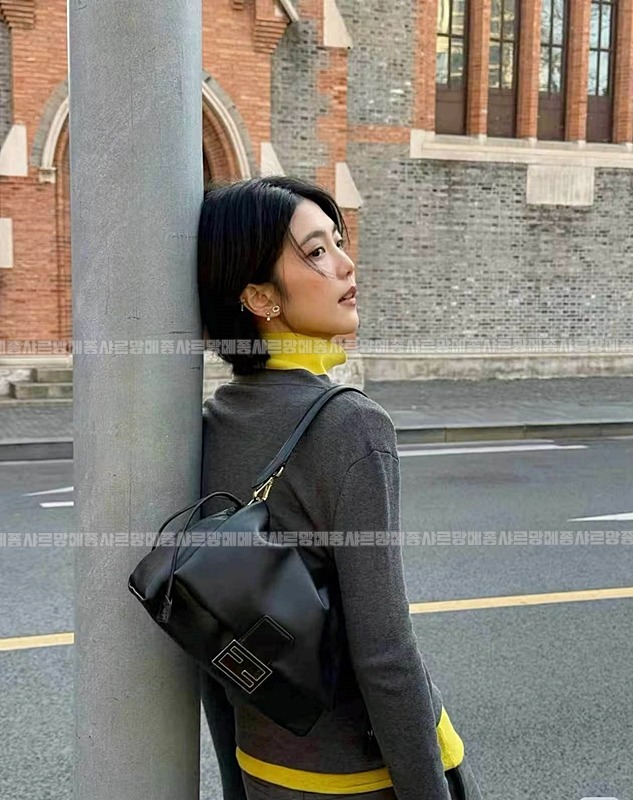 펜디맘마백미디움  20260506 163723 027.jpg