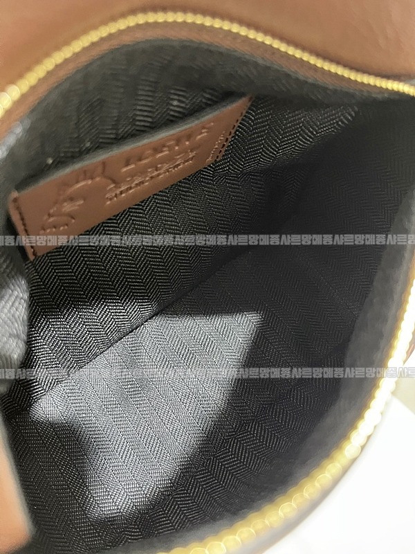 로에베수수와타리퍼즐백  20260512 154905 009.jpg