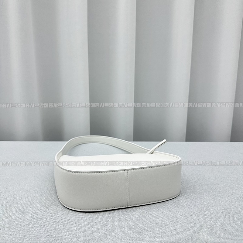 더로우하프문백  20260513 110457 004.jpg