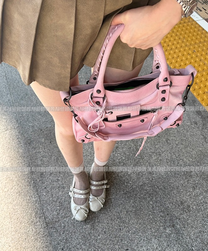 발렌시아가르시티퍼스트백20260516 153400 003.jpg