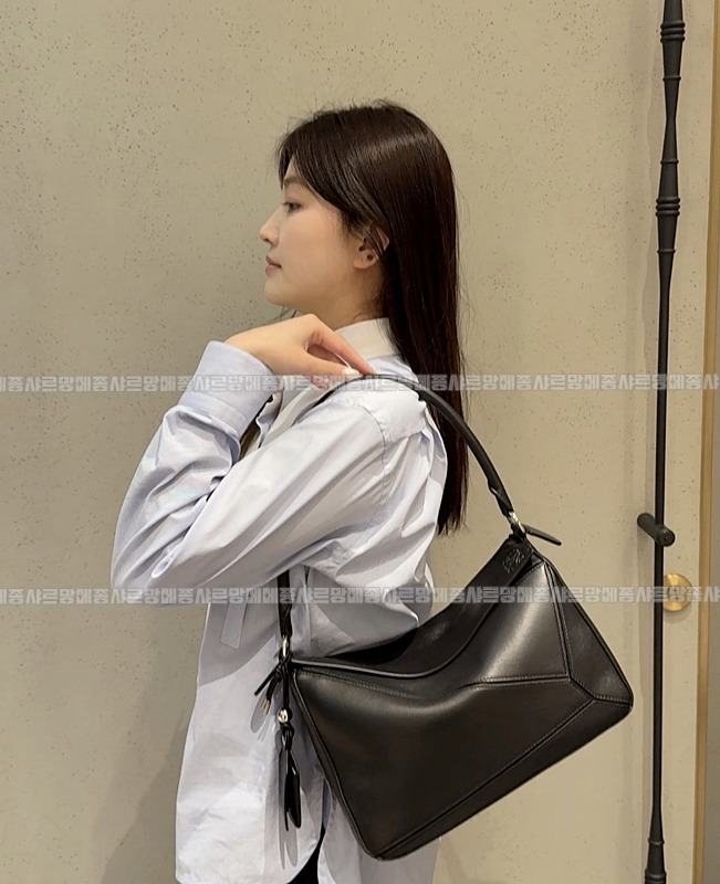 로에베페러라이트퍼즐백  20260519 123730 005.jpg
