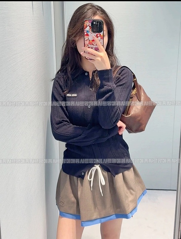 미우미우나플락페이턴트가죽파우치  20260520 135543 020.jpg