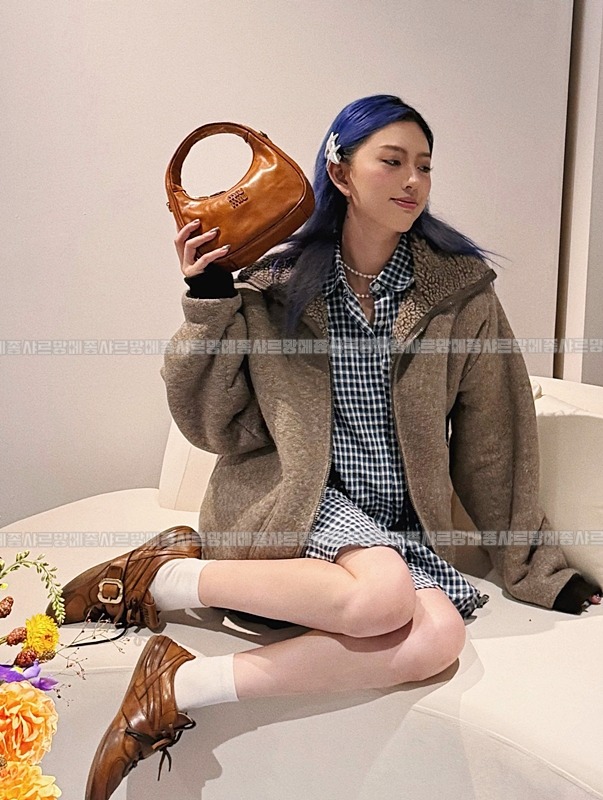 미우미우완더호보백  20260521 163025 003.jpg