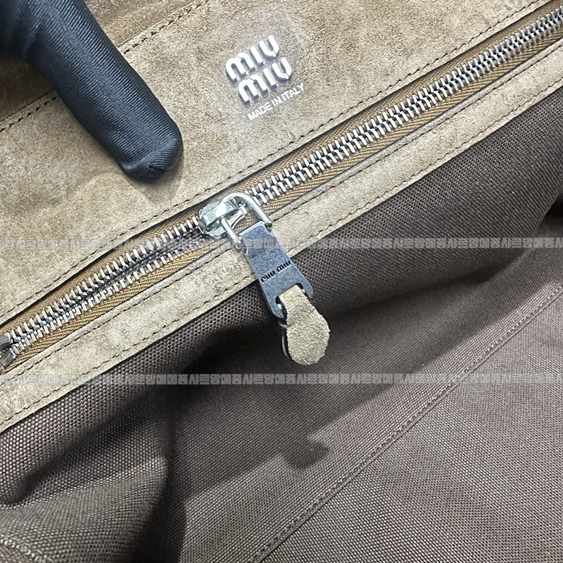 미우미우비방스웨이드백  20260522 173850 010.jpg