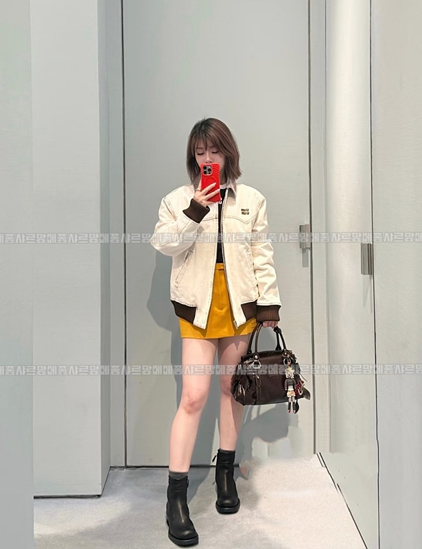 미우미우글로시가죽핸드백  20260523 102944 045.jpg